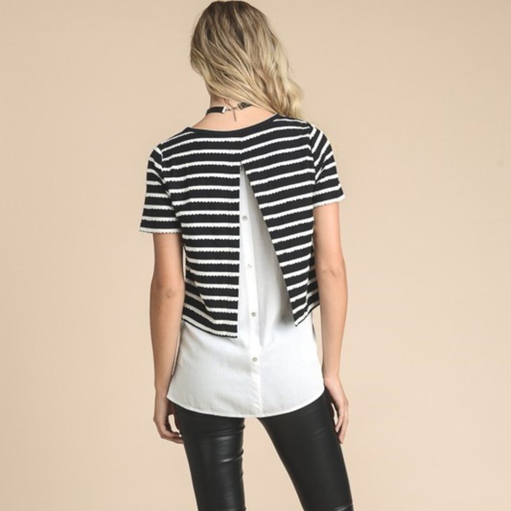 Doe & Rae Short Sleeve Top - Picture 2 of 4